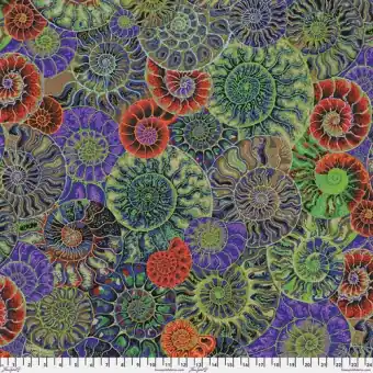 Dark Ammonites – Phillip Jacobs for Kaffe Fassett Collective – Fall / Winter 2024 Patchworkstoffe Top-Angebot