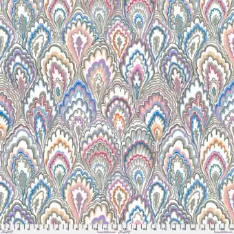 Grey Marble Scallops Blumenstoff – Kaffe Fassett Collective Designerstoffe – Spring 2025 Patchworkstoff Preisreduziert