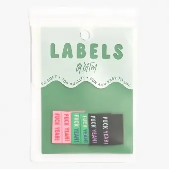 FUCK YEAH! – KATM Regenbogen Webetiketten – Premium Woven Rainbow Labels – Kylie and the Machine Mega-Angebot