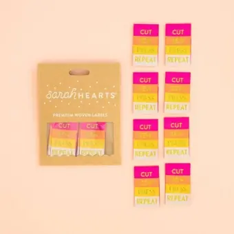 Heißes Angebot Labels CUT – SEW – PRESS – REPEAT – Sarah Hearts Webetiketten – Premium Woven Labels – Tied with a Ribbon Limited Edition