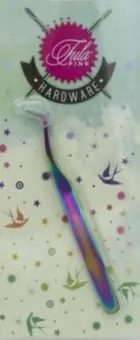 Preisreduziert Nähpinzette – Original Tula Pink Hardware – Swiss Style Angle Tweezer