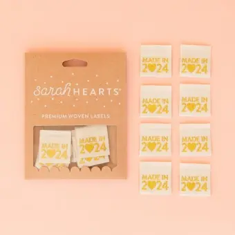 Made in 2024 Metallic Labels – Sarah Hearts Goldene Webetiketten – Premium Woven Labels – Tied with a Ribbon Limited Edition Gratis Versand