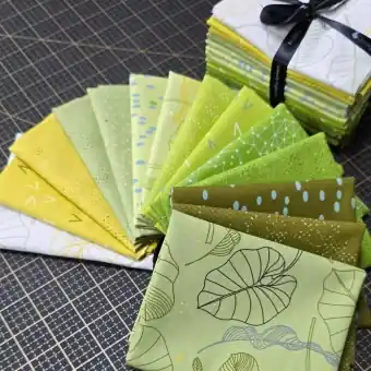 14 FQs Stoffpaket Zen Chic „Freshcut Greens“ by Brigitte Heitland – Moda Fabrics Patchworkstoffe Olive You Fat Quarter Preiswert