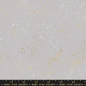 Speckled Dove – Hellgrauer Ruby Star Society Basicstoff – Rashida Coleman Hale Designerstoff mit Metallic Akzenten Beliebt