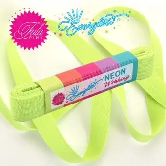 Moonbeam Tula Pink NEON 1inch Designer Webbing – Renaissance Ribbons 25mm Gurtband-Set – Everglow Strapping SPARSET! – 2 yards / 1,8m Echt