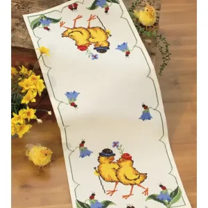 Stickpackung Tischläufer Küken auf Spaziergang Neue Kollektion