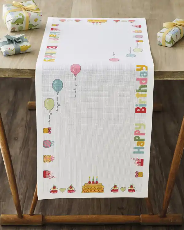 Neuheit Stickpackung Läufer Happy Birthday