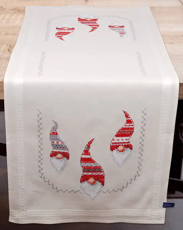 Neue Ware Stickpackung Tischläufer Weihnachtsmützen