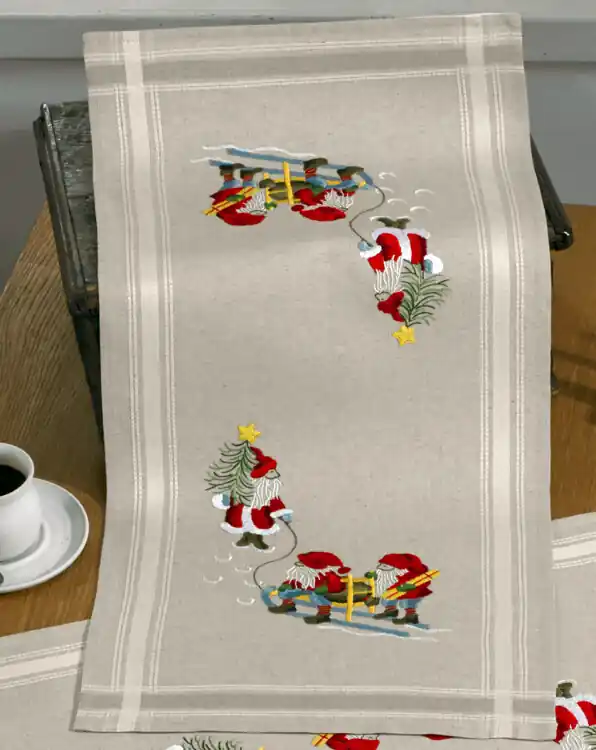 Läufer Weihnachtsmann mit Wichteln mit oder ohne Garn Mega-Angebot