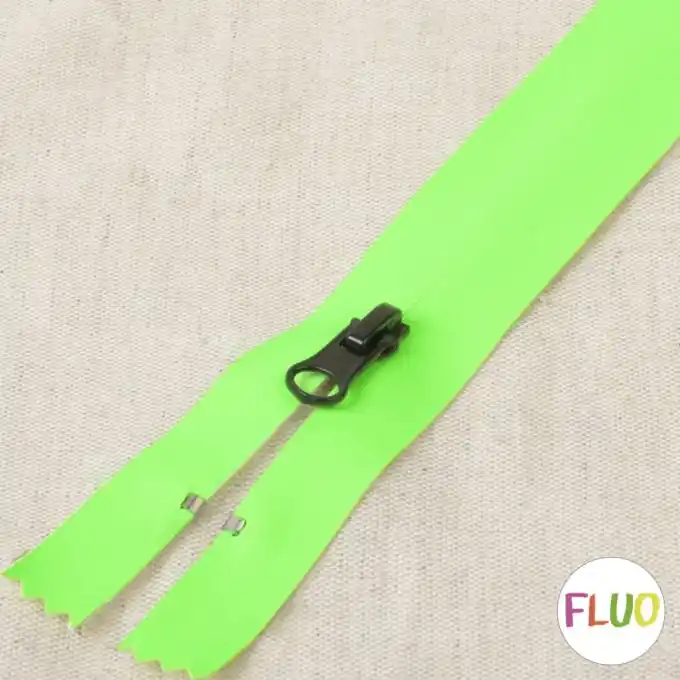 Wasserdichter Reißverschluss für Outdoor-Kreationen in Grün-Fluo Schnäppchen