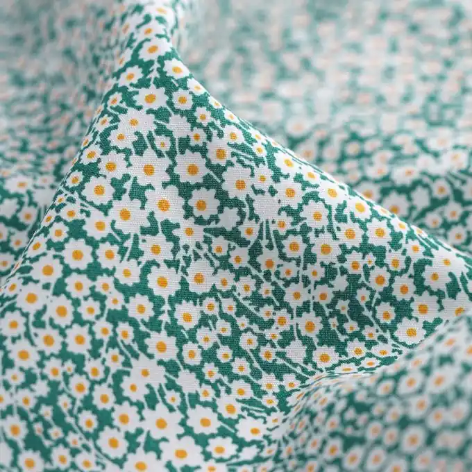 Neu Baumwoll-Popeline Gänseblümchen grün