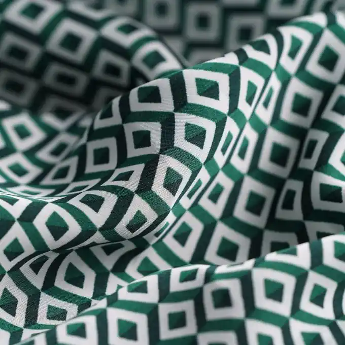 Ausverkauf Satin recycelter Polyester Rauten grün