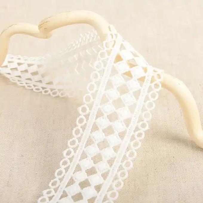 Guipure-Band geometrisch gemustert Ecru 42mm Exklusiv