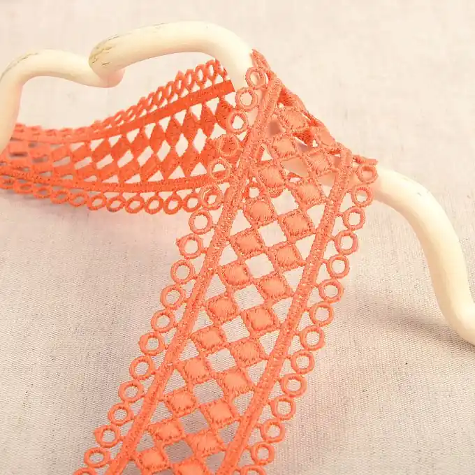 Jetzt Kaufen Guipure-Band geometrisch gemustert Orange 42mm