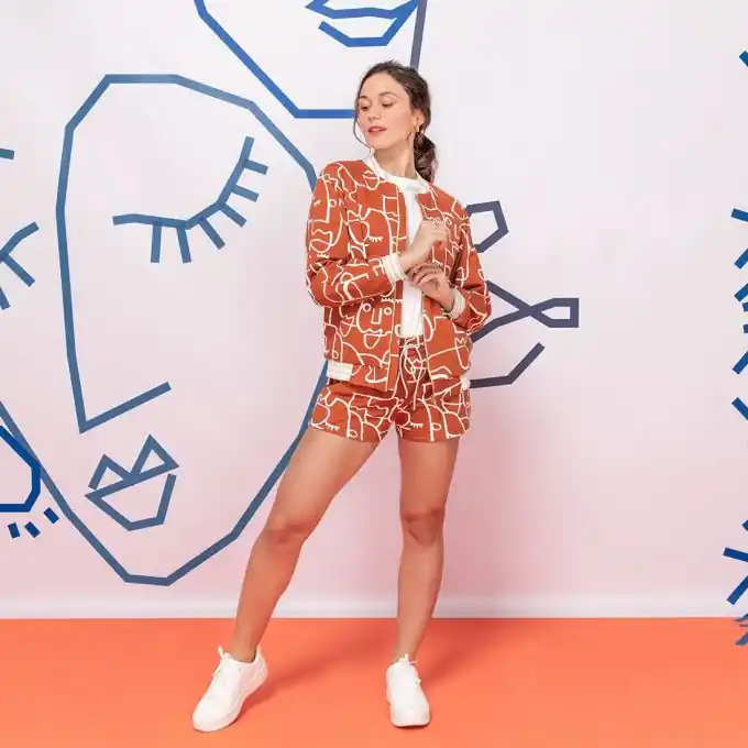 Neue Kollektion McCall’s Schnittmuster Sportbekleidung Shorts, Hose und Top (Gr. 44-54)