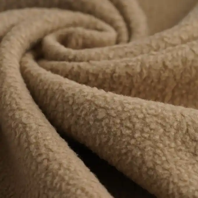 Bouclé Fleece Kamel Schnäppchen