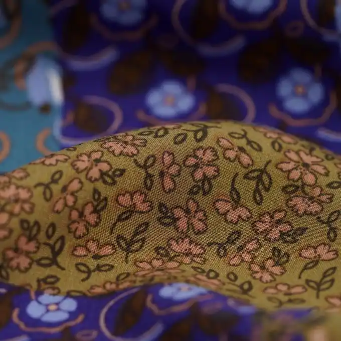 Direkt Vom Hersteller Stoff aus Viskose-Popeline Patch blau