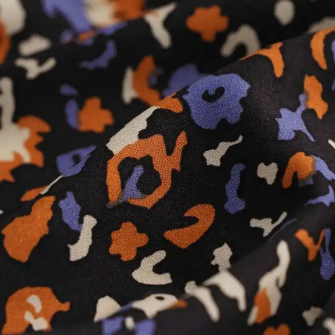 Popeline Viskose Tarnmuster Orange/Schwarz Begrenztes Angebot