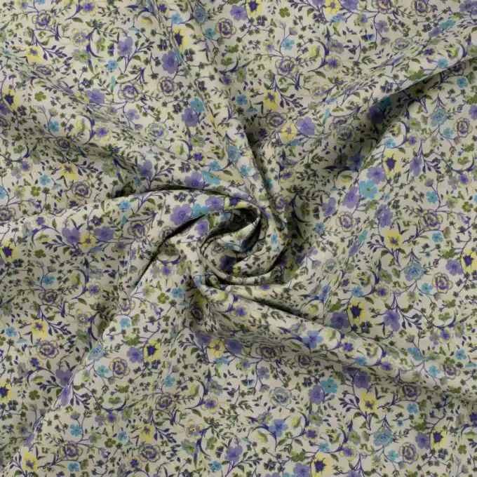 Batist Blumen Malve/Ecru Hochwertig