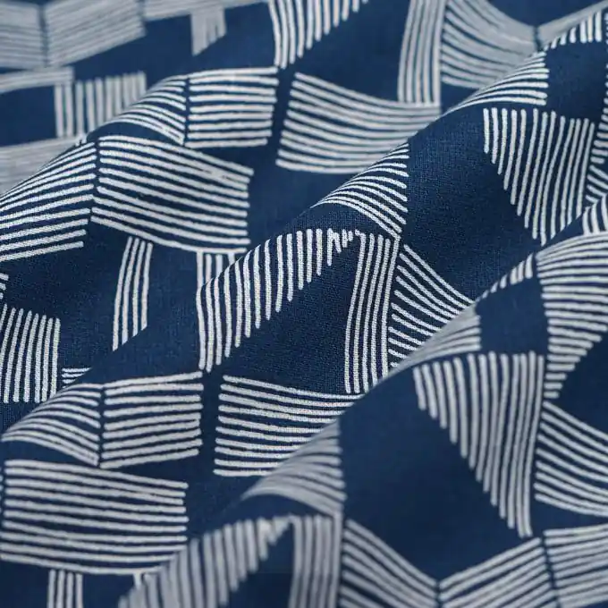 Finale Aktion Cretonne Graphic Design Marineblau