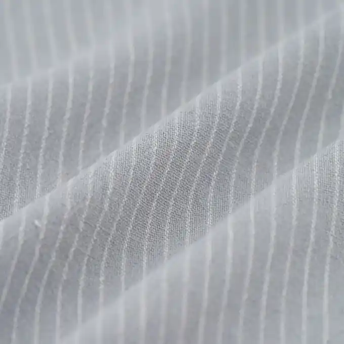 Angebot Gefärbter Stoff Crinkle Streifen Seladon