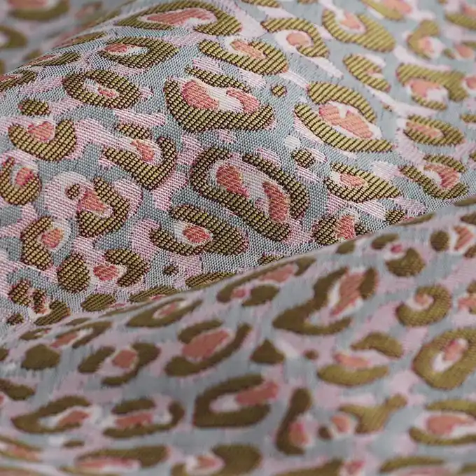 Jacquard Leopard Rosa Angebot