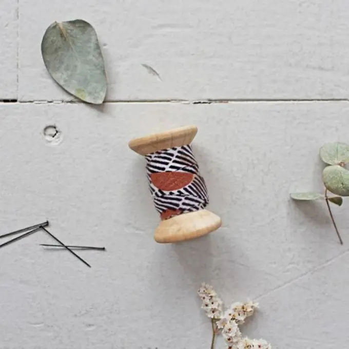 Gleich Bestellen Schrägband Gaze Baumwolle Mirage chestnut – Atelier Brunette