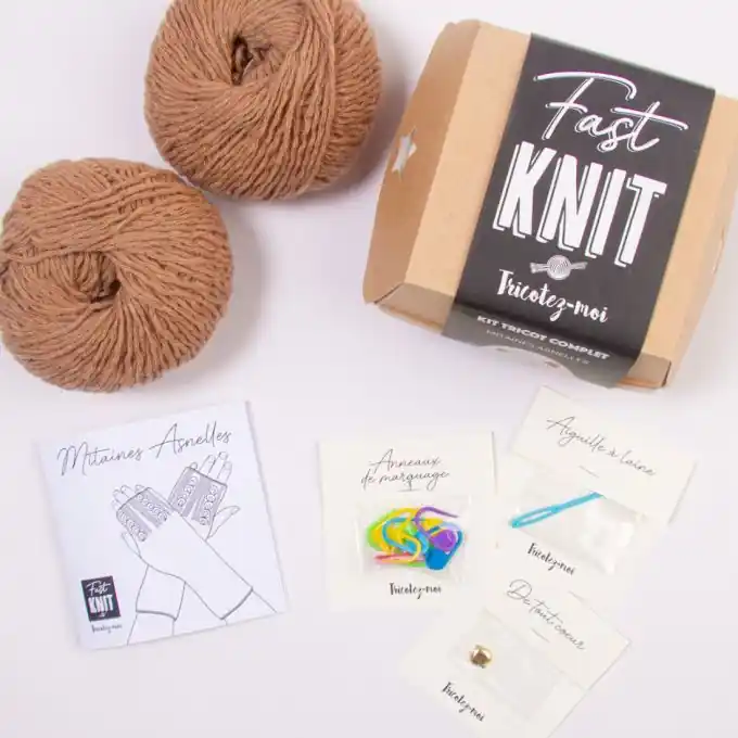 Markenprodukt Strickset für trendige Handschuhe mit Luxor-Knäuel und Zubehör