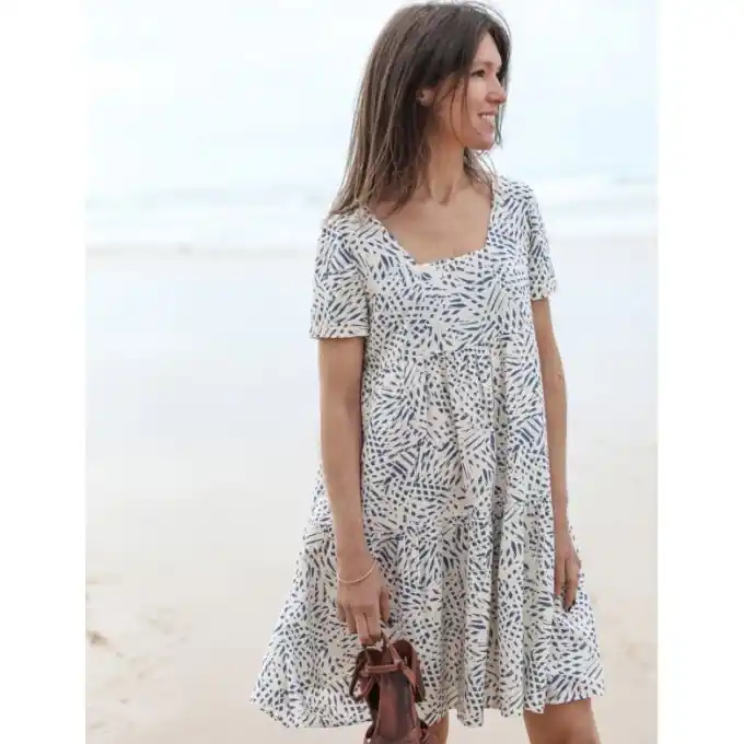 Top-Qualität Bluse/Kleid mit Trapez-Ausschnitt & gerafftem Schößchen