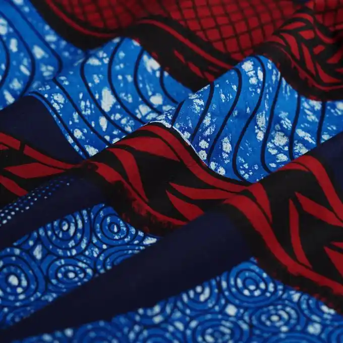 Expressversand Afrikanischer Wax-Stoff Wellen bordeauxrot blau