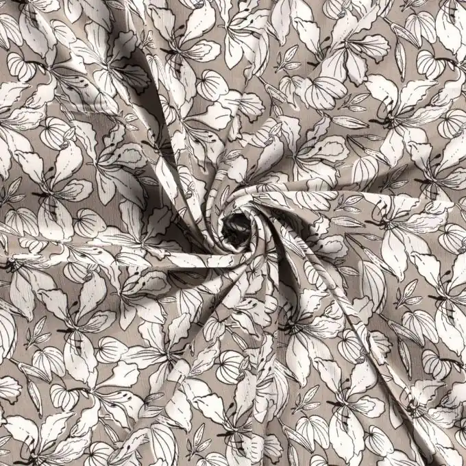 Neu Im Sortiment Kreppstoff Viskose Blumen schwarz