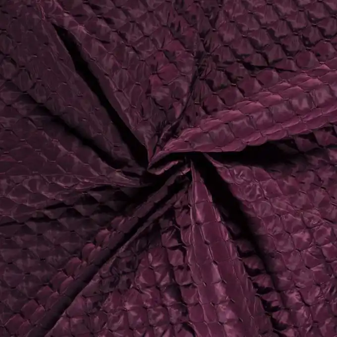 Stoffstoff Rauten einfarbig bordeauxrot Geprüft