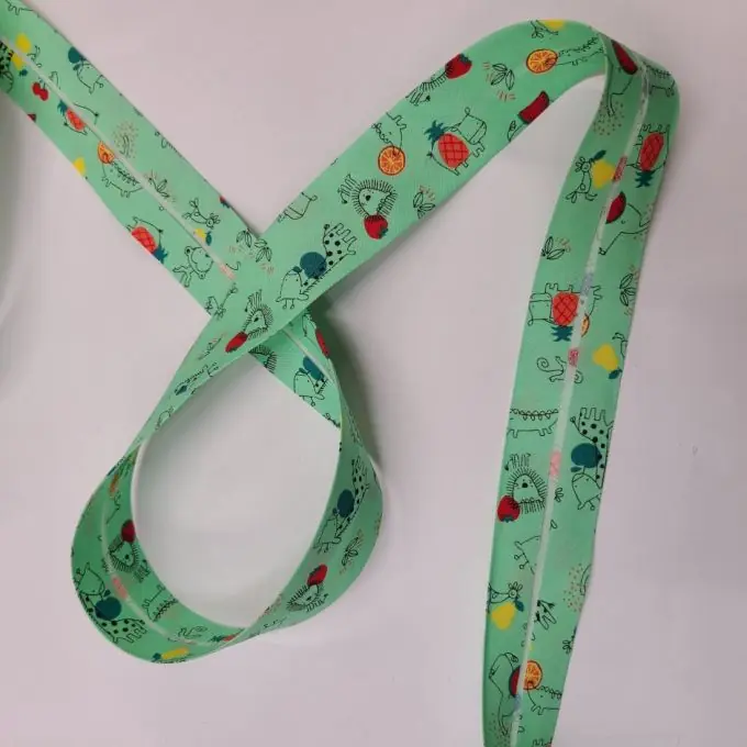 Premium Schrägband aus Bio-Baumwolle Tiermotive für Kinder grün