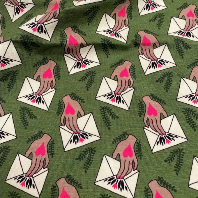 Albstoffe Olive Jersey mit Herz-Print Meistverkauft