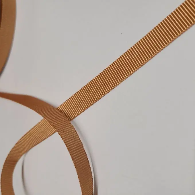 Sonderangebot Schweres grobkörniges Band Polyester 10 mm karamell