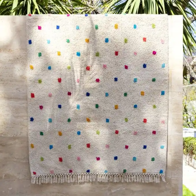 Preisknaller Teppich Bunte Punkte 120x180cm