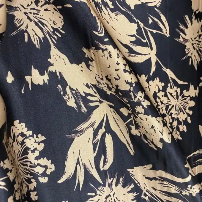 Schnäppchen Seidensatin Blumen XXL schwarz ocker gold