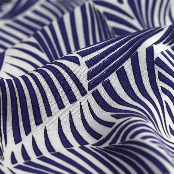 Kracherpreis Popeline Viskose Streifen Wellen Marineblau Ecru