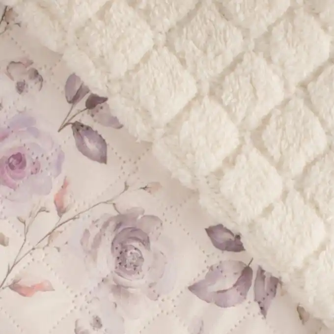 Steppstoff Blumen Flieder weiche Rückseite Sonderaktion