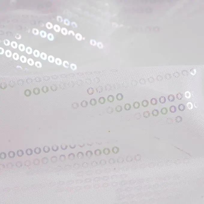 Tüll Punkte glänzend weiß Im Trend