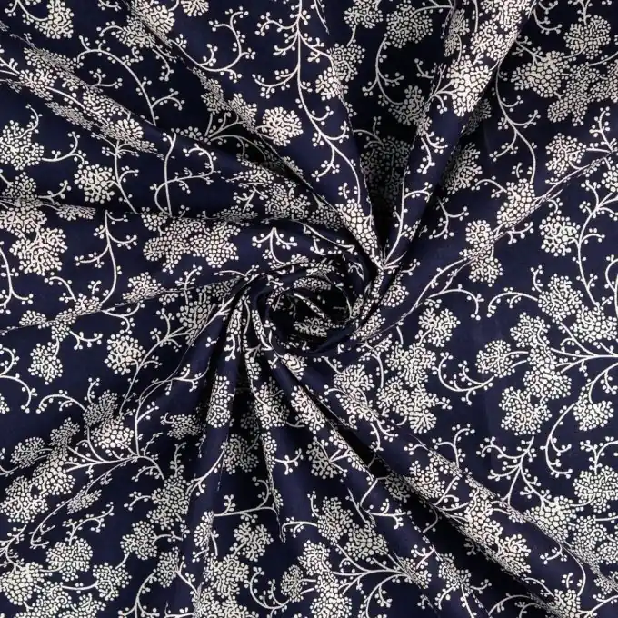 Wunderschöne Baumwoll-Popeline mit Zweig-Print, Oeko-tex-zertifiziert. Preis Gesenkt