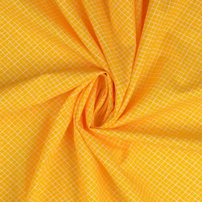 Neue Ware Zeitloser Klassiker: Baumwoll-Popeline mit feinem Karomuster