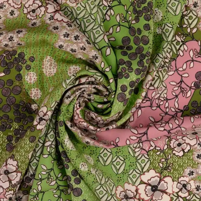 Türkisblaue Viskose-Popeline mit japanischem Blumenmuster für Kleidung Zertifiziert