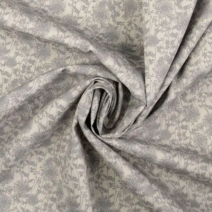 Billig Baumwoll-Popeline mit zartem Blumendruck für Kreationen