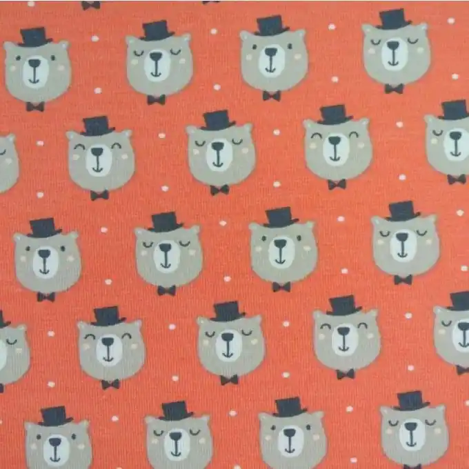 Jersey-Baumwollstrick in Korallenfarbe mit Bärenmotiven und Hutmuster Neu Im Sortiment