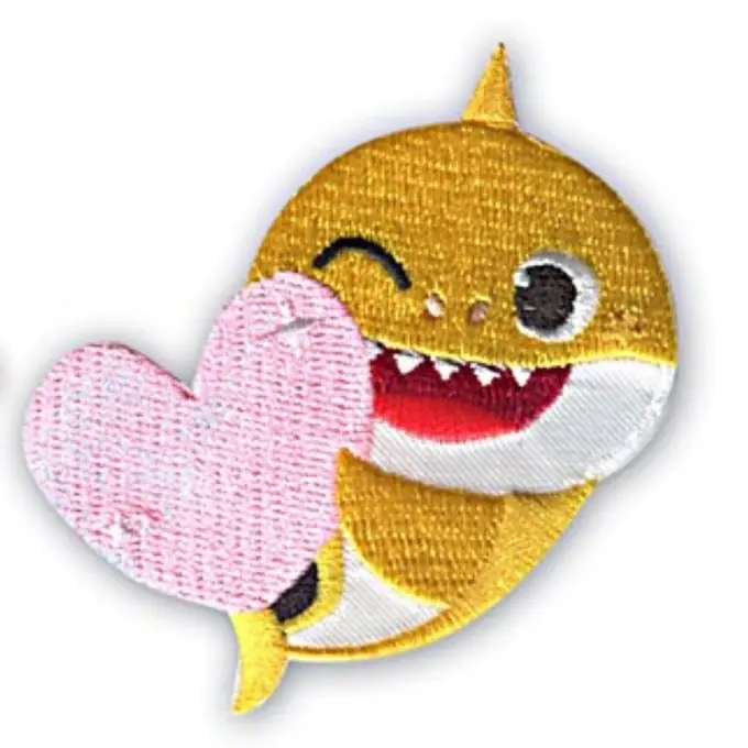 Baby Shark Yellow Heart Iron-On Patch Aktuell