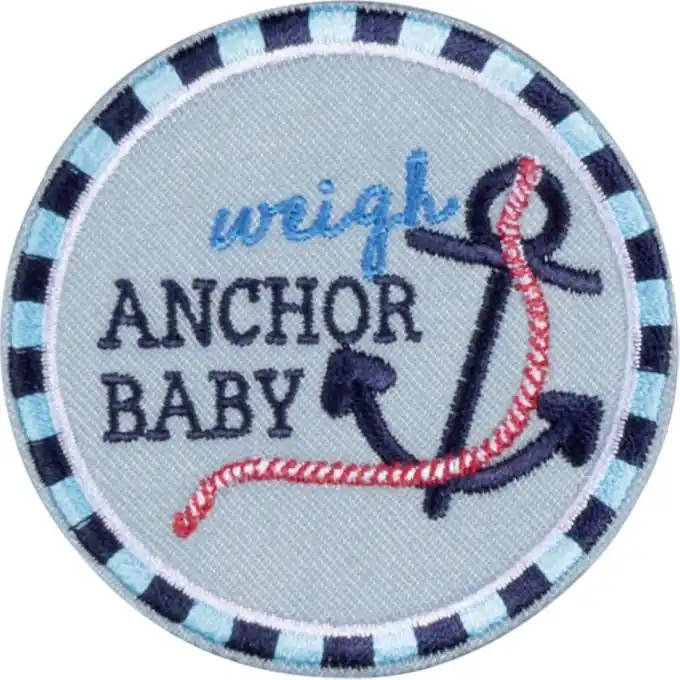 Sofort Bestellen Marineblaues Abzeichen: Reparieren und Anpassen mit Meereswelt-Print