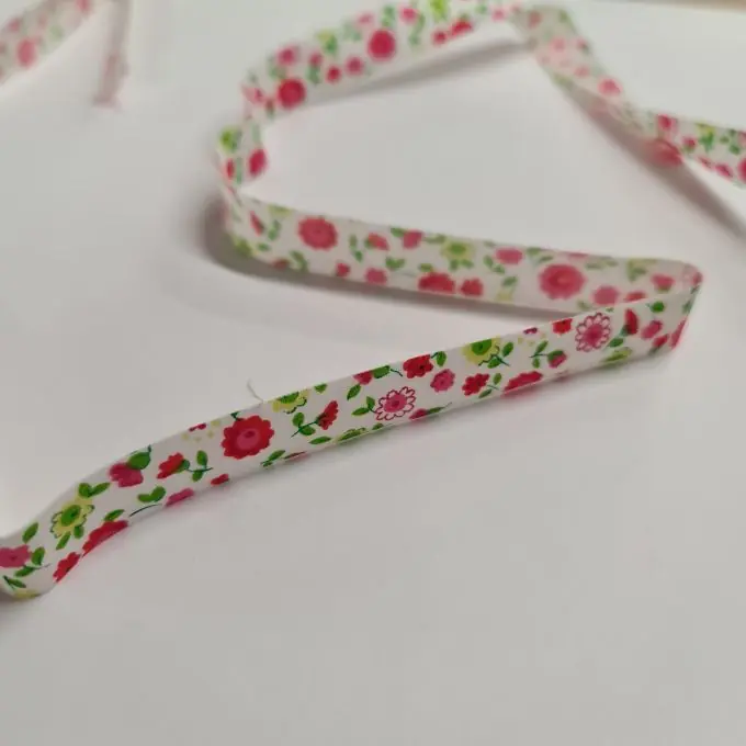 Stoffstreifen 1,5cm x 2m mit Blumenmuster zum Aufbügeln Ausverkauf