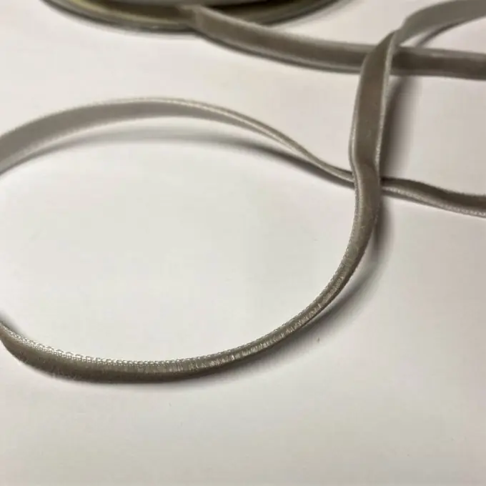 Samtband 6 mm mittelgrau Handgefertigt