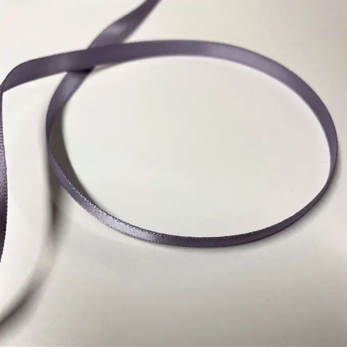Doppelseitiges einfarbiges Satinband 6 mm lila Highlight